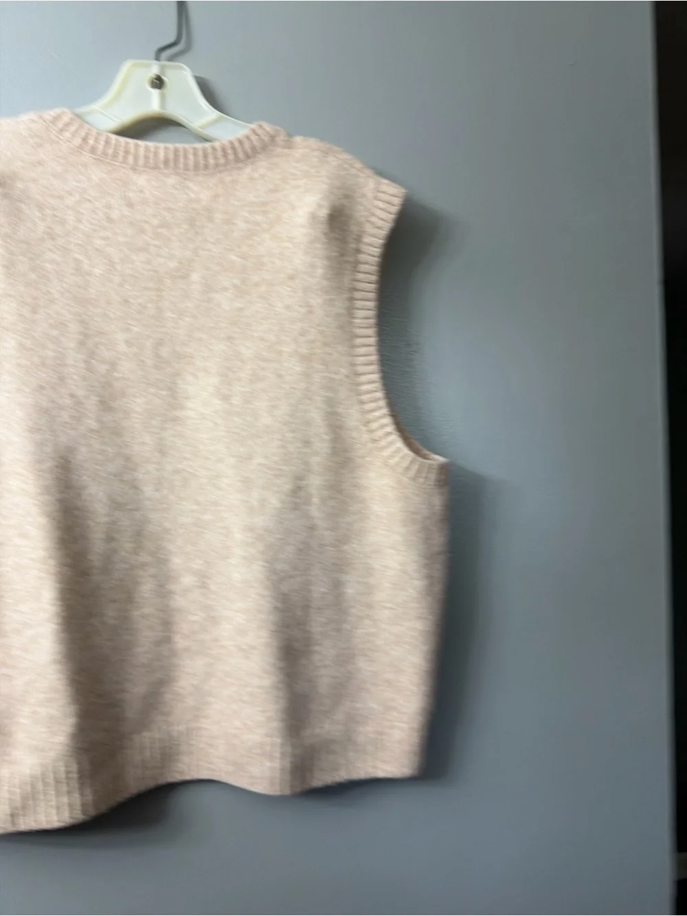 J.CREW Extra-Soft V-neck vest Sweater - Cream xl